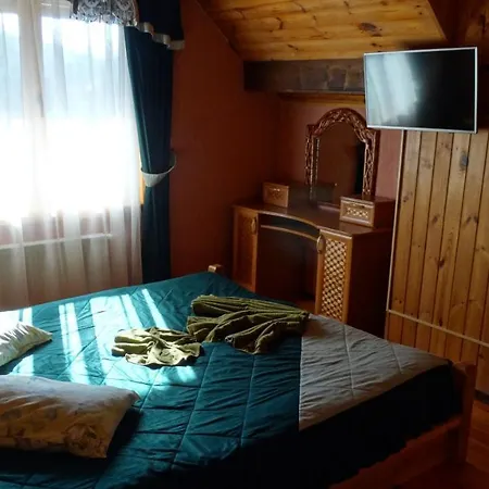 Smerekova Hata * Slavske