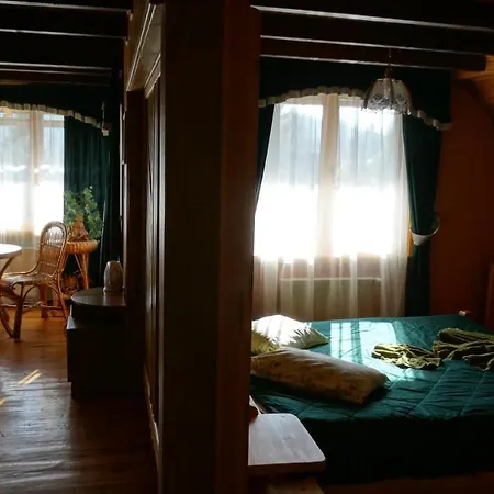 Smerekova Hata * Slavske