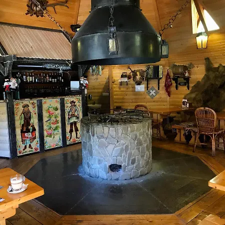 Smerekova Hata * Slavske