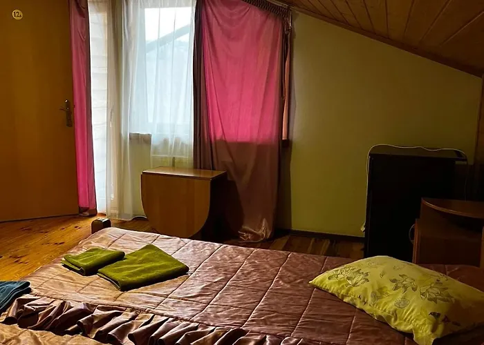 Smerekova Hata * Slavske